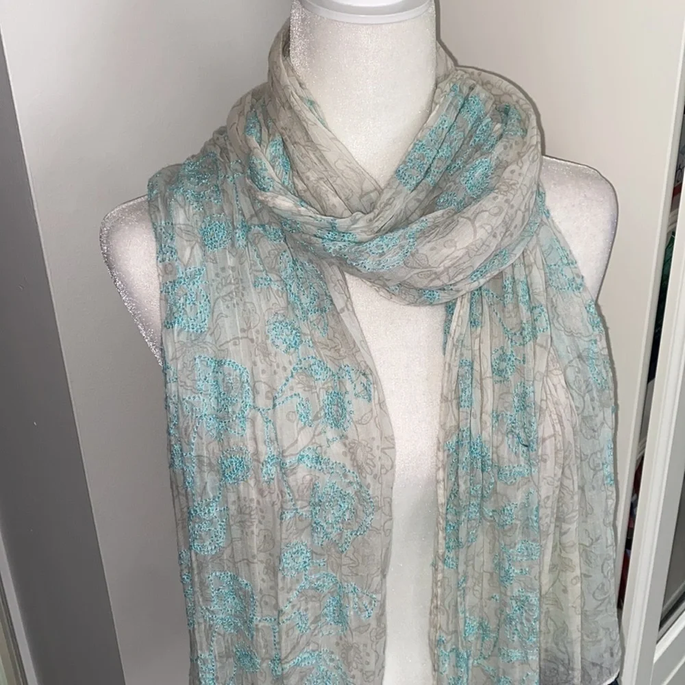 American Eagle Teal Floral Embroidered Tassel Scarf